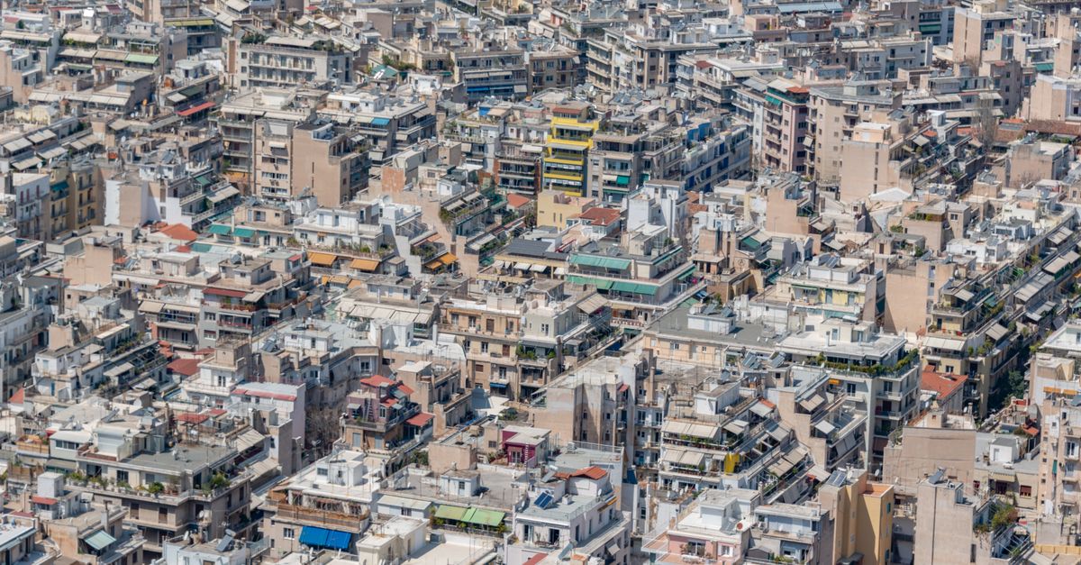 Athens' Western Axis: Capital Accumulation and Strategic Positioning
